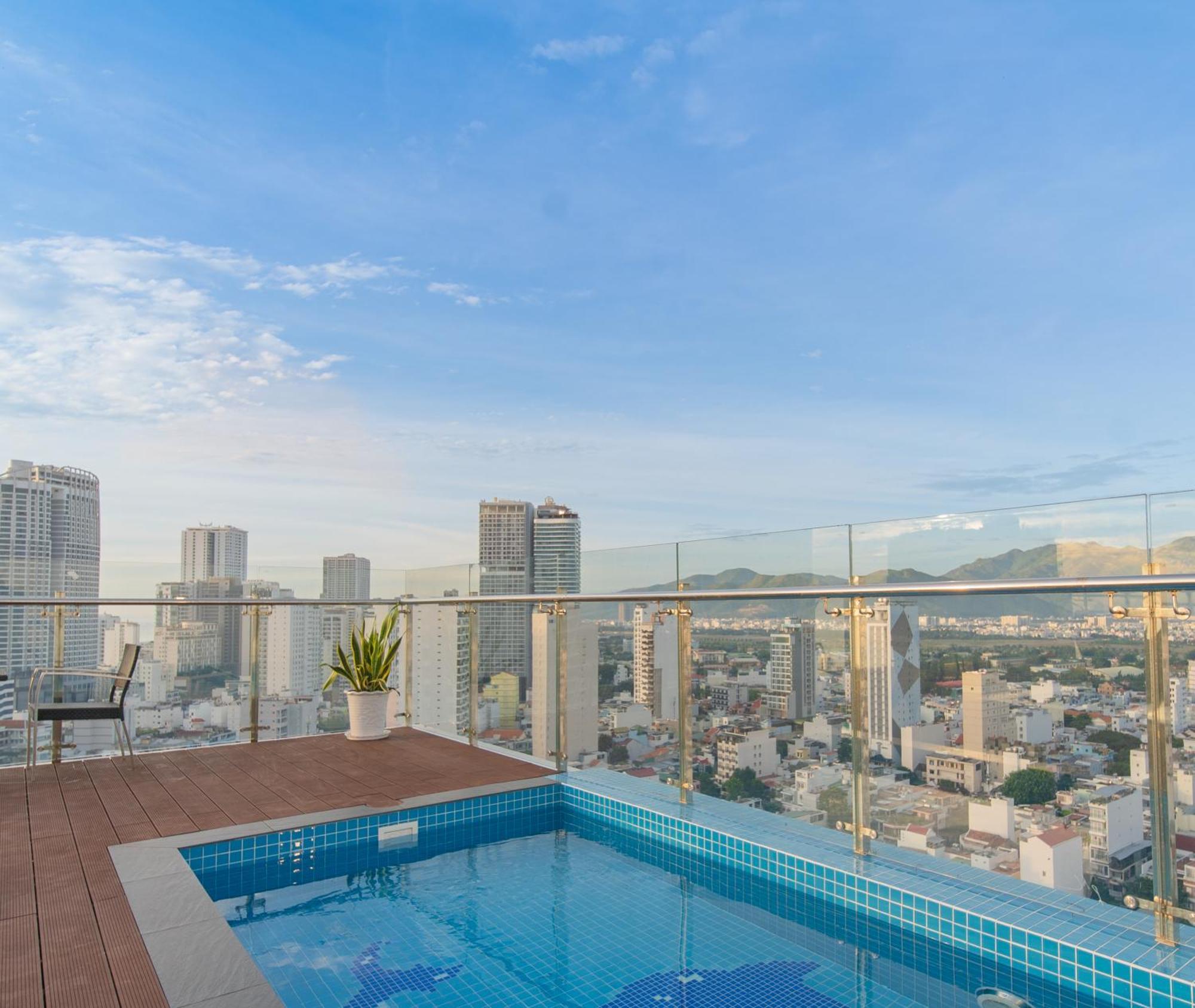 Khách sạn Bờ Biển Vàng - Gold Coast Hotel Nha Trang Extérieur photo